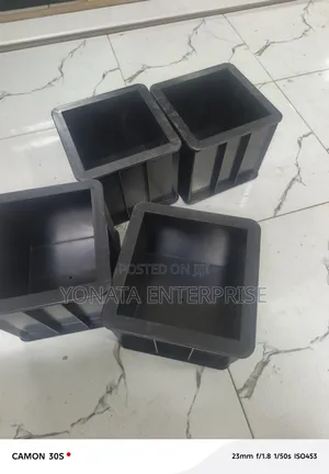 Certified Plastic Cube Moulds
