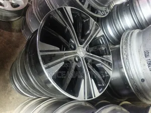 Magurudumu ya Mitsubishi Outlander 18-Inch (Yaliyotumika)