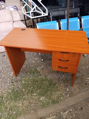 Brand New Three-Drawer Studying Desk