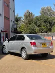 Toyota Axio 2014 Nyeupe - 2