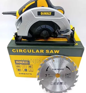 DeWalt 1400W Electric Circular Saw (7-Inch)