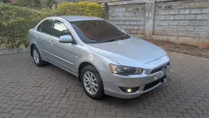 Mitsubishi Lancer 2013 Nyeupe