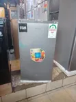 Glamstar Mini Fridge (90L) - 1