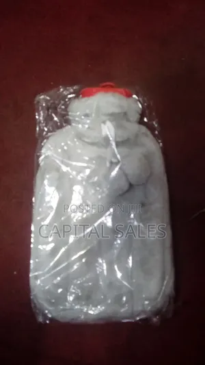 Chupa ya Maji Moto na Kifuniko cha Plush
