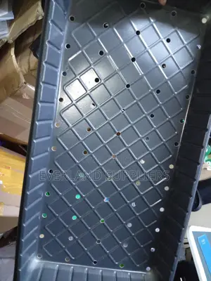 Hydroponic Trays for Plant Starts - With Holes