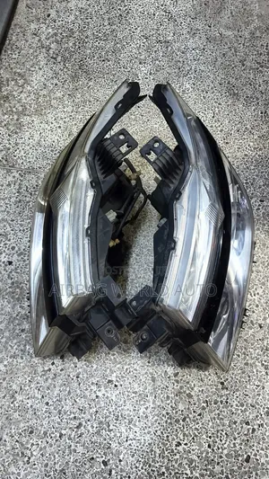 Nissan Elgrand Headlights (RHS & LHS)