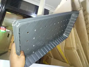 Practical Hydroponic Trays with Holes