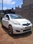 Toyota Vitz 2010 White - 2
