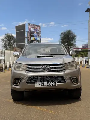 Toyota Hilux Double Cabin 2012