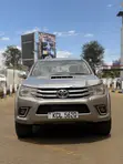 Toyota Hilux Double Cabin 2012 - 1