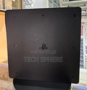 Almost New PS4 Slim Console 512GB