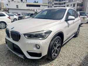 BMW X1 xDrive28i AWD 2019 Nyeupe
