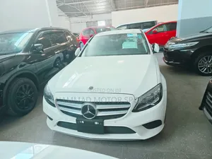 Mercedes-Benz C200 2019 Nyeupe