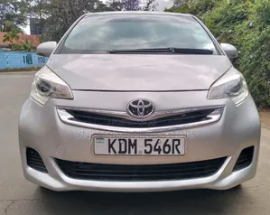 Toyota Ractis 2014 Silver