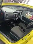 Toyota Vitz 2011 Njano - 3