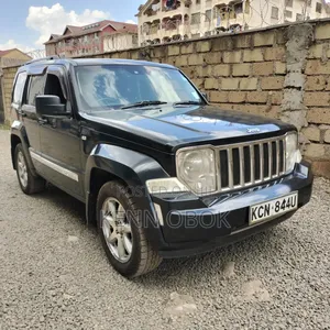 Jeep Liberty Limited 2010 Nyeusi