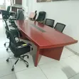 Bodi ya Mikutano - Meza ya Mikutano ya Mahogany yenye Tundu la Kebo - 1