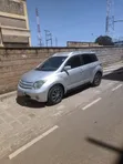 Toyota IST 2005 Nyeupe - 2