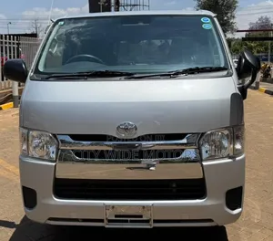 Toyota HiAce 7L 2019 Dizeli Otomatiki