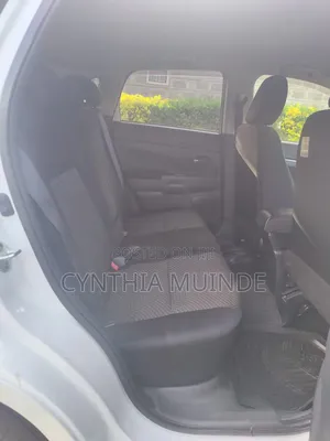 Mitsubishi RVR 2013 White