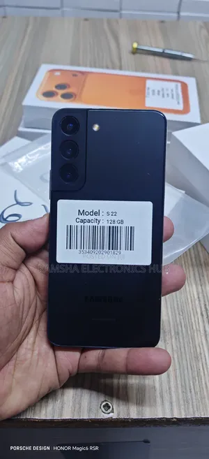Samsung Galaxy S22 5G 128GB Black