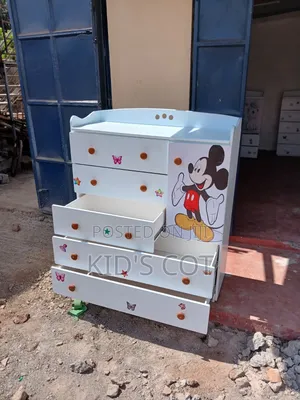 Kid's Cabinet with Hanging Rail - White