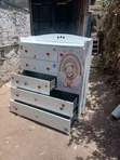 Droo Nyeupe Zenye Ndani ya Kijivu - 1