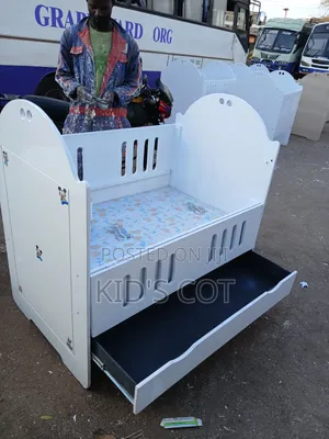 Newborn Cot with Mattress and Undercrib Storage