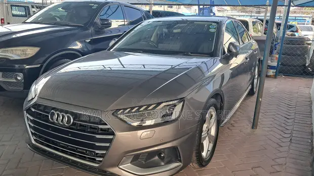 Audi A4 2021 - 1