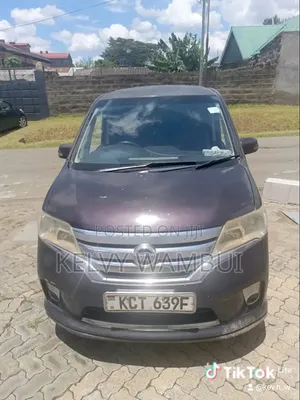 Nissan Serena 2012 Zambarau