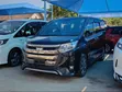 Toyota Noah 2.0 FWD (7 Seater) 2019 Nyeusi - 2