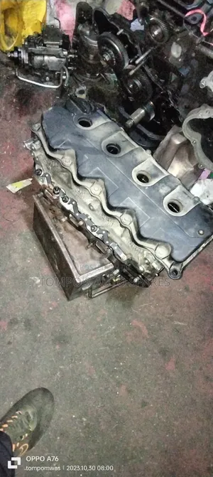 Nissan Navara YD25 Cylinder Head (Common Rail)