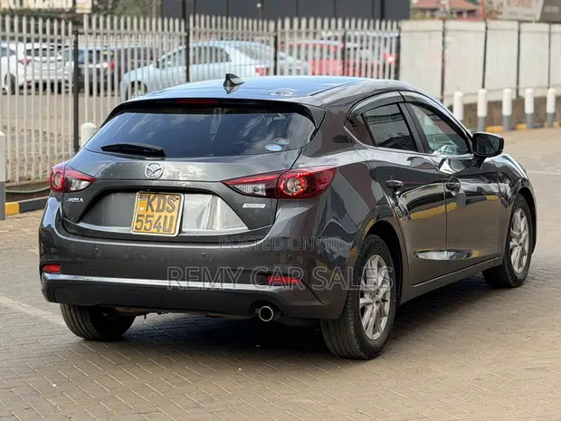 Mazda Axela 2019 Kijivu - 1