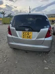 Honda Fit 2011 Silver - 2