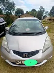 Honda Fit 2011 Nyeupe - 3