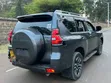 Toyota Land Cruiser Prado 2.8 2017 Nyeusi - 5