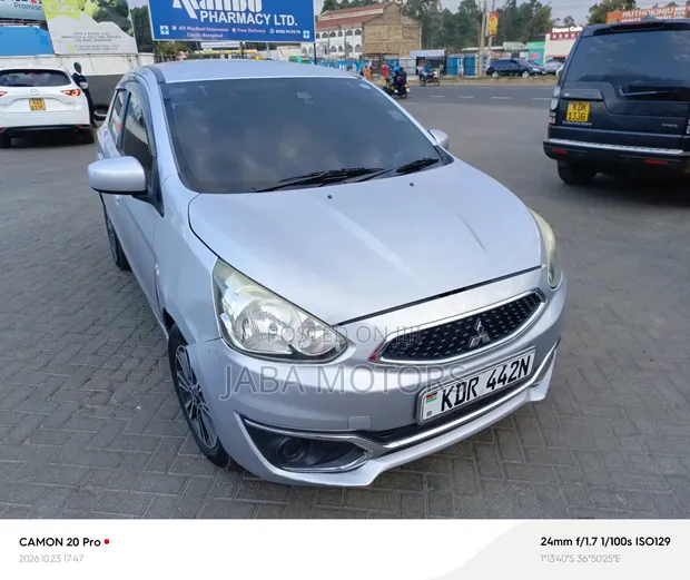 Mitsubishi Mirage 2017 Silver - 1