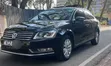Volkswagen Passat 2012 Black - 1