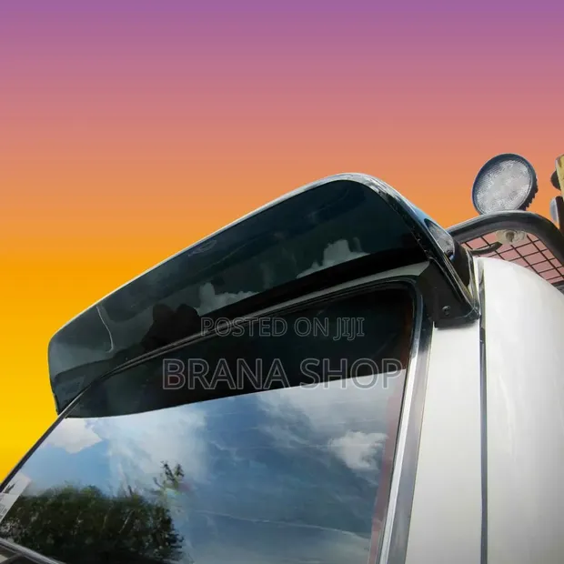 Isuzu Trooper Rear Roof Spoiler - Classic SUV Upgrade - 1