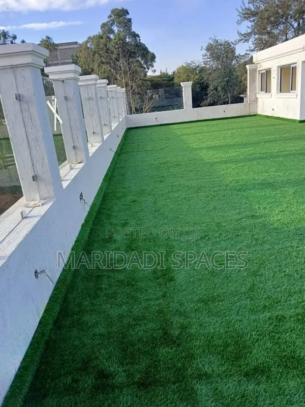 Artificial Grass Carpet for Balconies & Terraces - 1