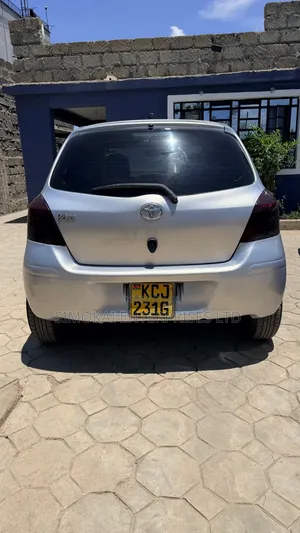 Toyota Vitz 2009 Purple