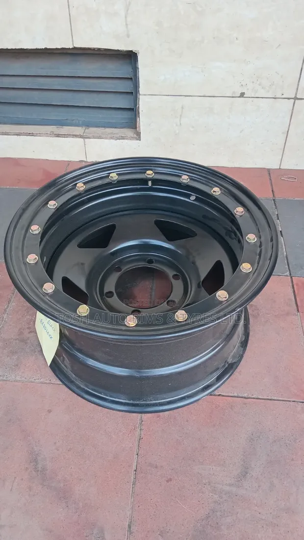 Rim Size 17/6/139 Imeunganishwa na Tairi 265/70r17 - 1