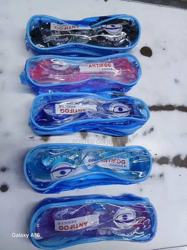Antifog Quality Swimming Goggles - 1