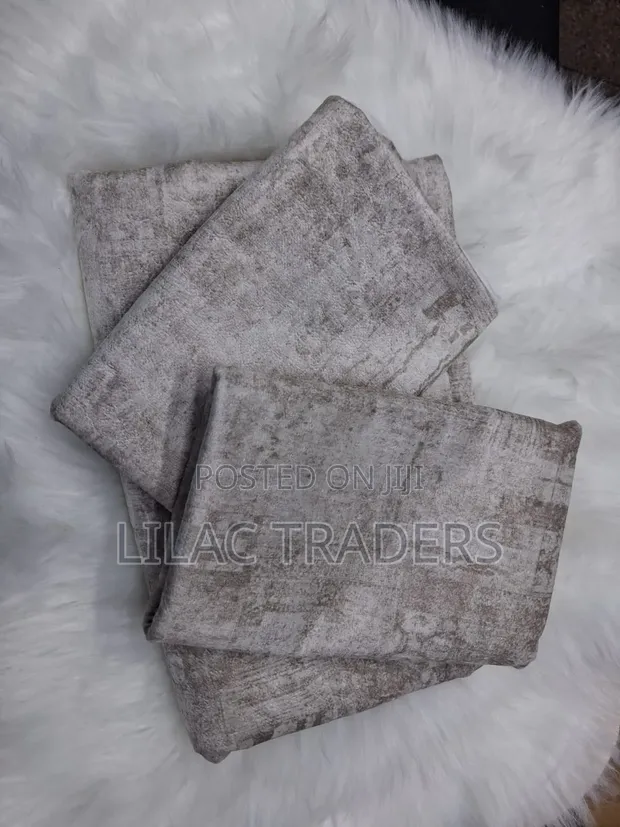Classy Bed Runner and 2 Pillowcase Set - 1