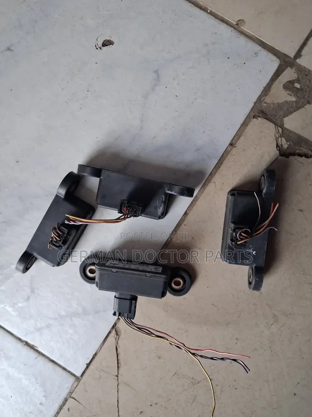 Moduli ya ESP Yaw Rate ya Mercedes-Benz W204 - 1