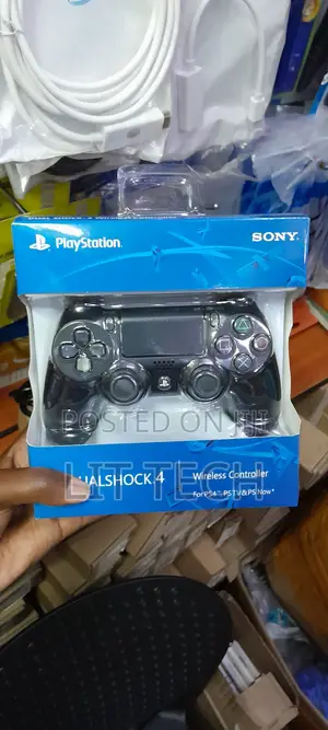 PS4 DualShock 4 Wireless Controller
