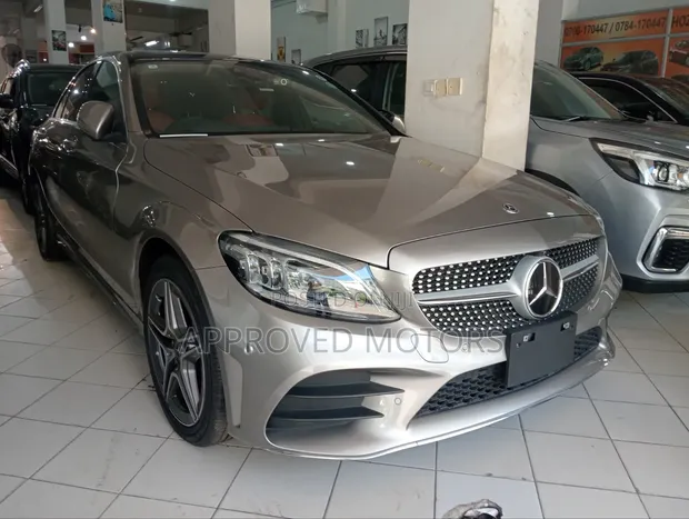 Mercedes-Benz C200 2020 Gray - 1
