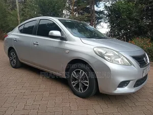 Nissan Latio 1.2 Sedan 2013 Silver