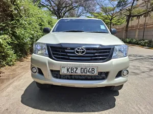 Toyota Hilux Double Cabin 2013