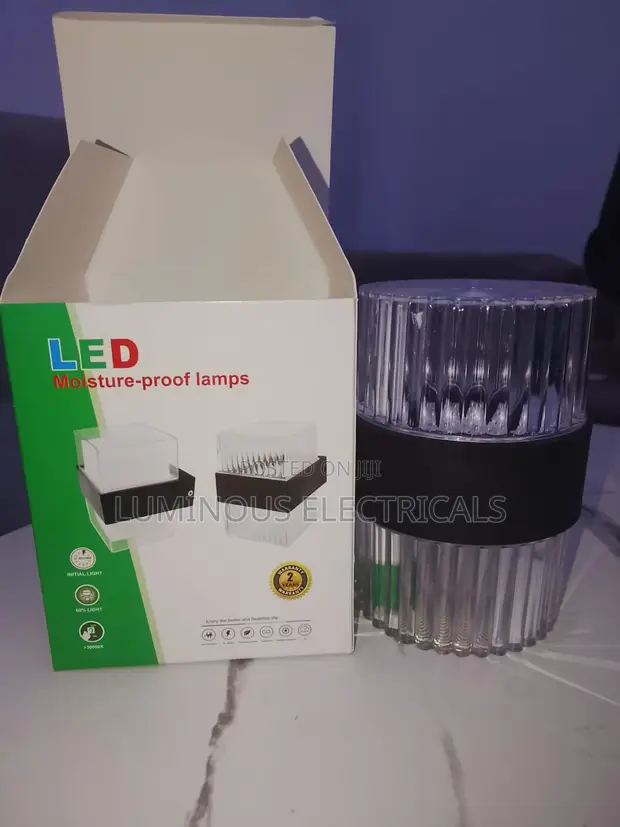 Modern Waterproof Outdoor LED Wall Light - 1